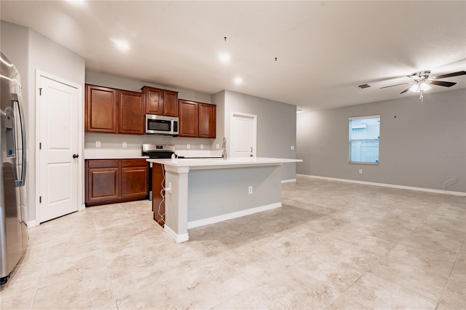 Image 10 of 59 For 253 Cascade Bend Drive