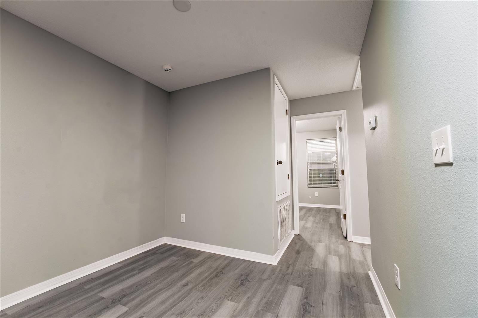 Image 26 of 59 For 253 Cascade Bend Drive