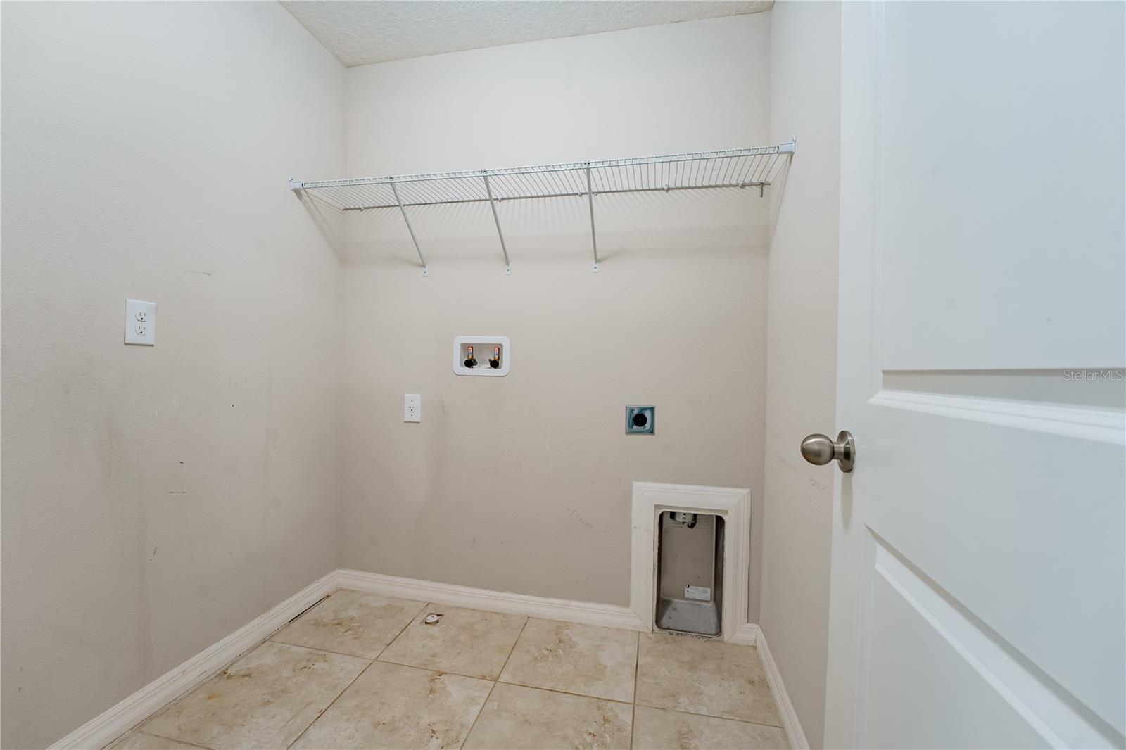 Image 30 of 59 For 253 Cascade Bend Drive