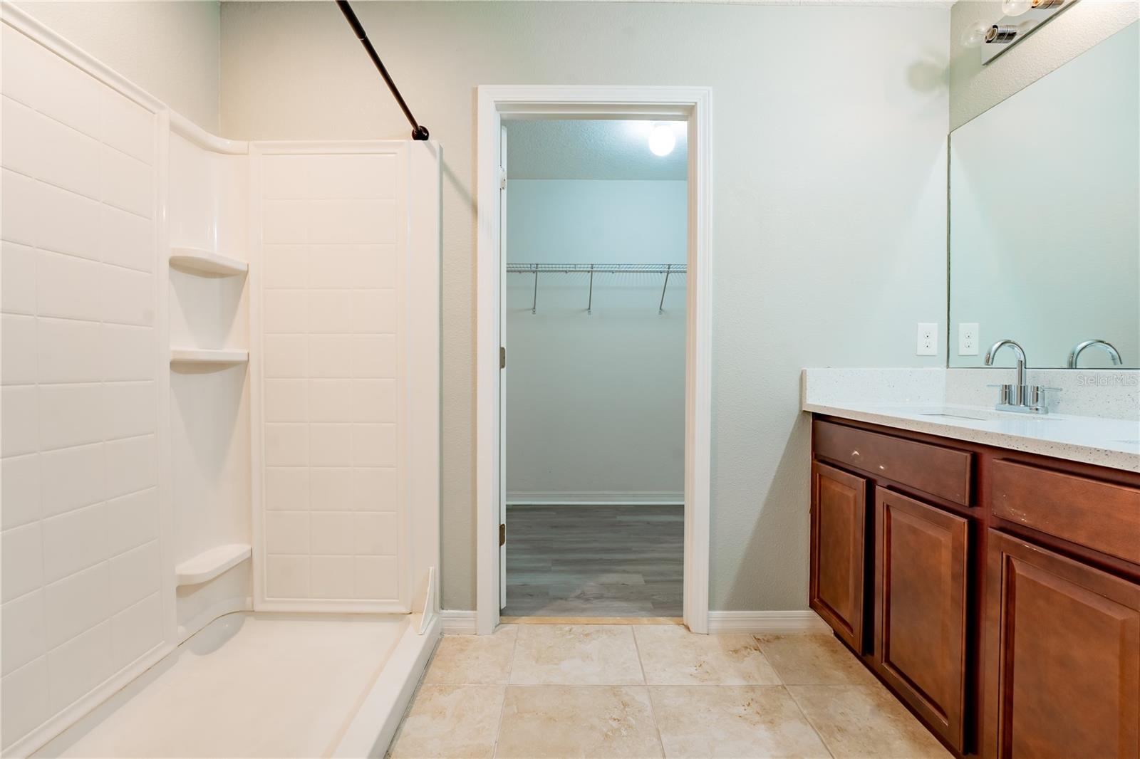 Image 37 of 59 For 253 Cascade Bend Drive