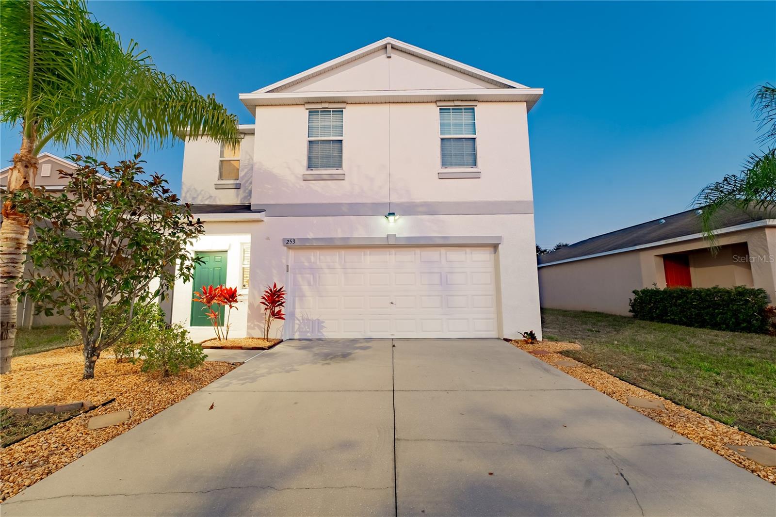 Image 47 of 59 For 253 Cascade Bend Drive