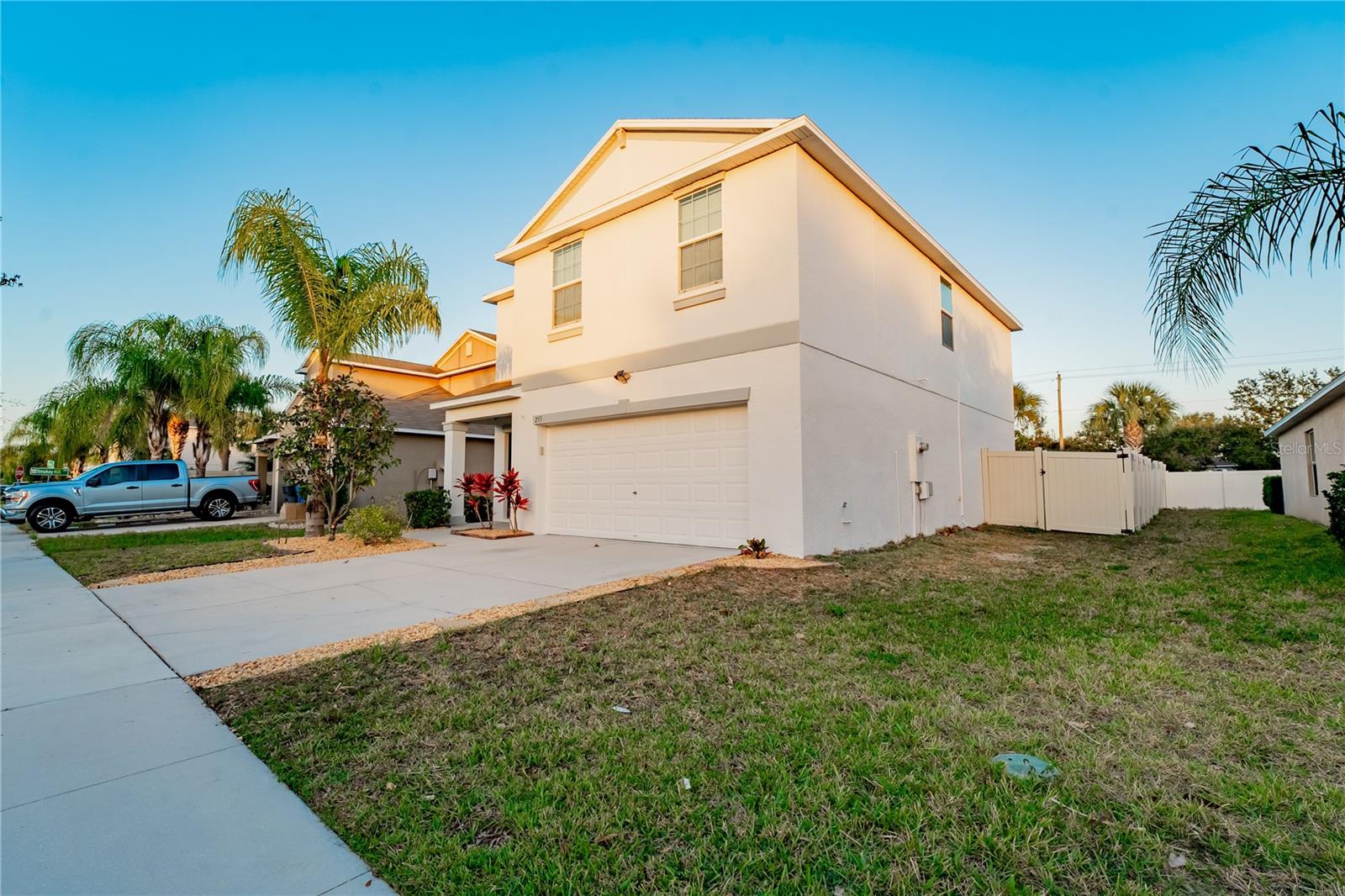 Image 6 of 59 For 253 Cascade Bend Drive