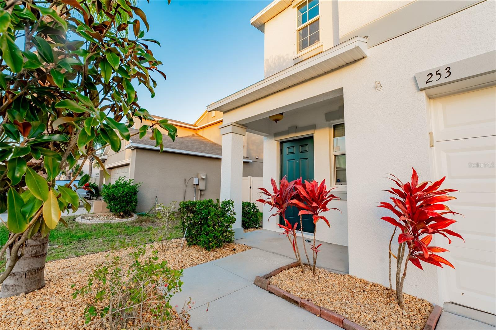 Image 7 of 59 For 253 Cascade Bend Drive