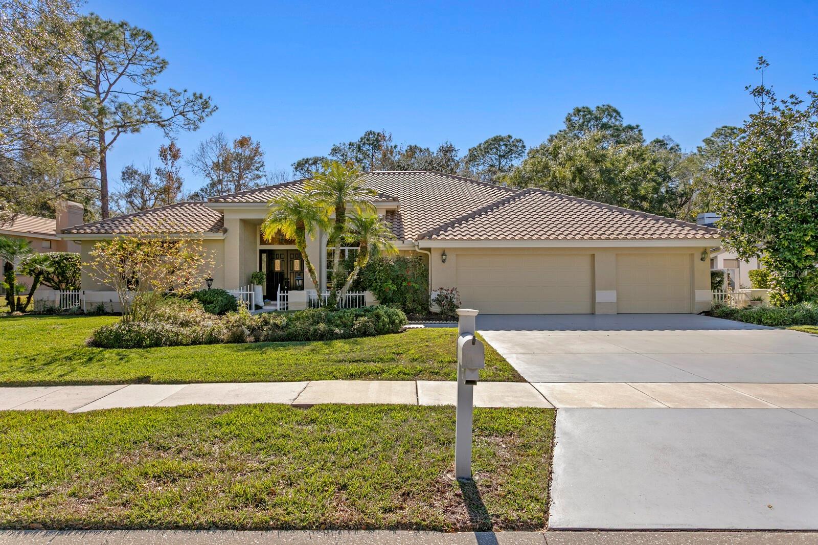 Details for 4917 Londonderry Drive, TAMPA, FL 33647