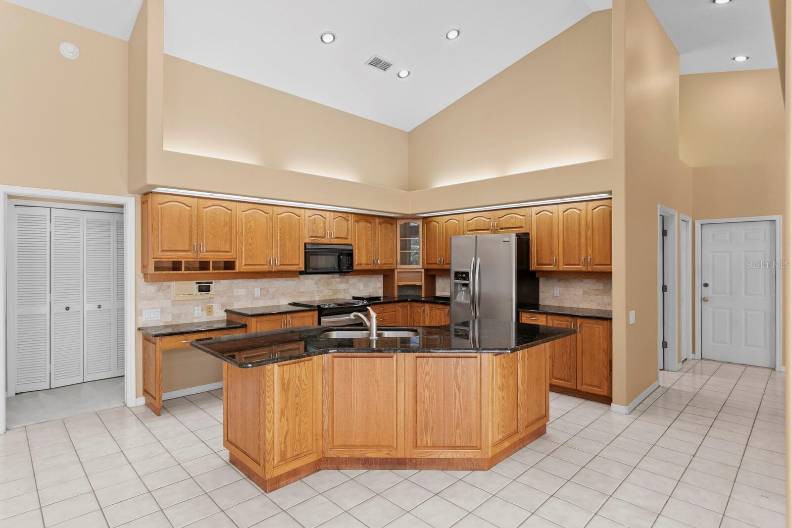 Image 17 of 63 For 4917 Londonderry Drive