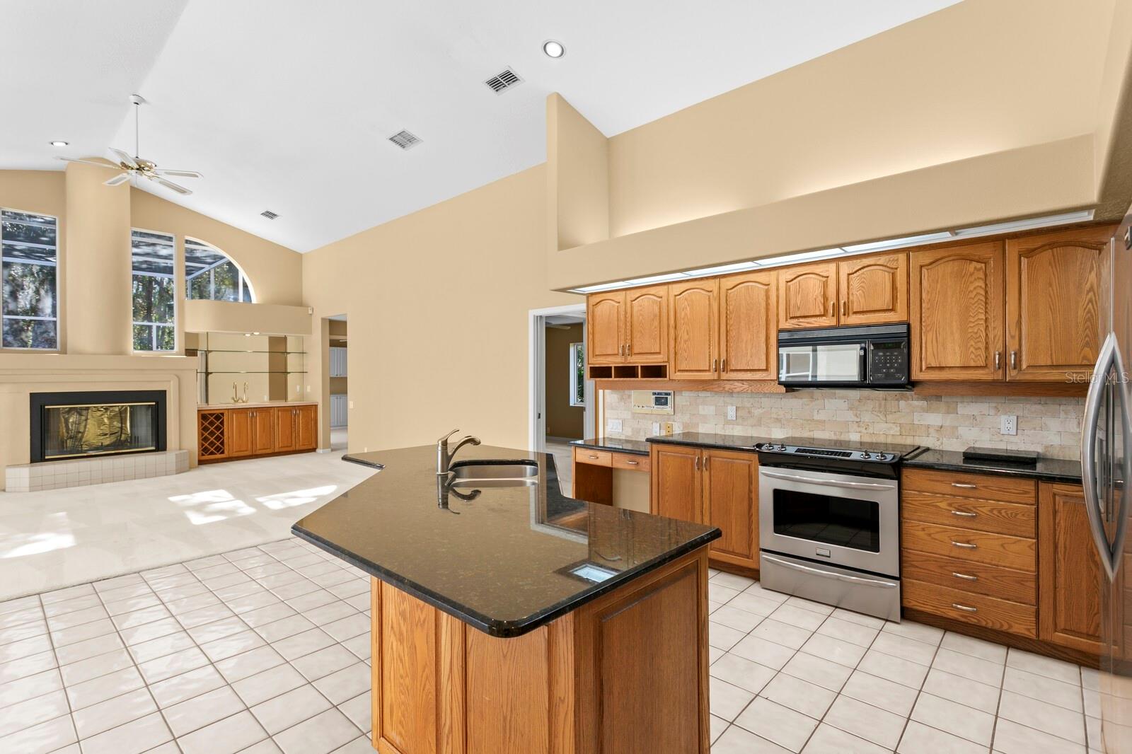 Image 21 of 63 For 4917 Londonderry Drive