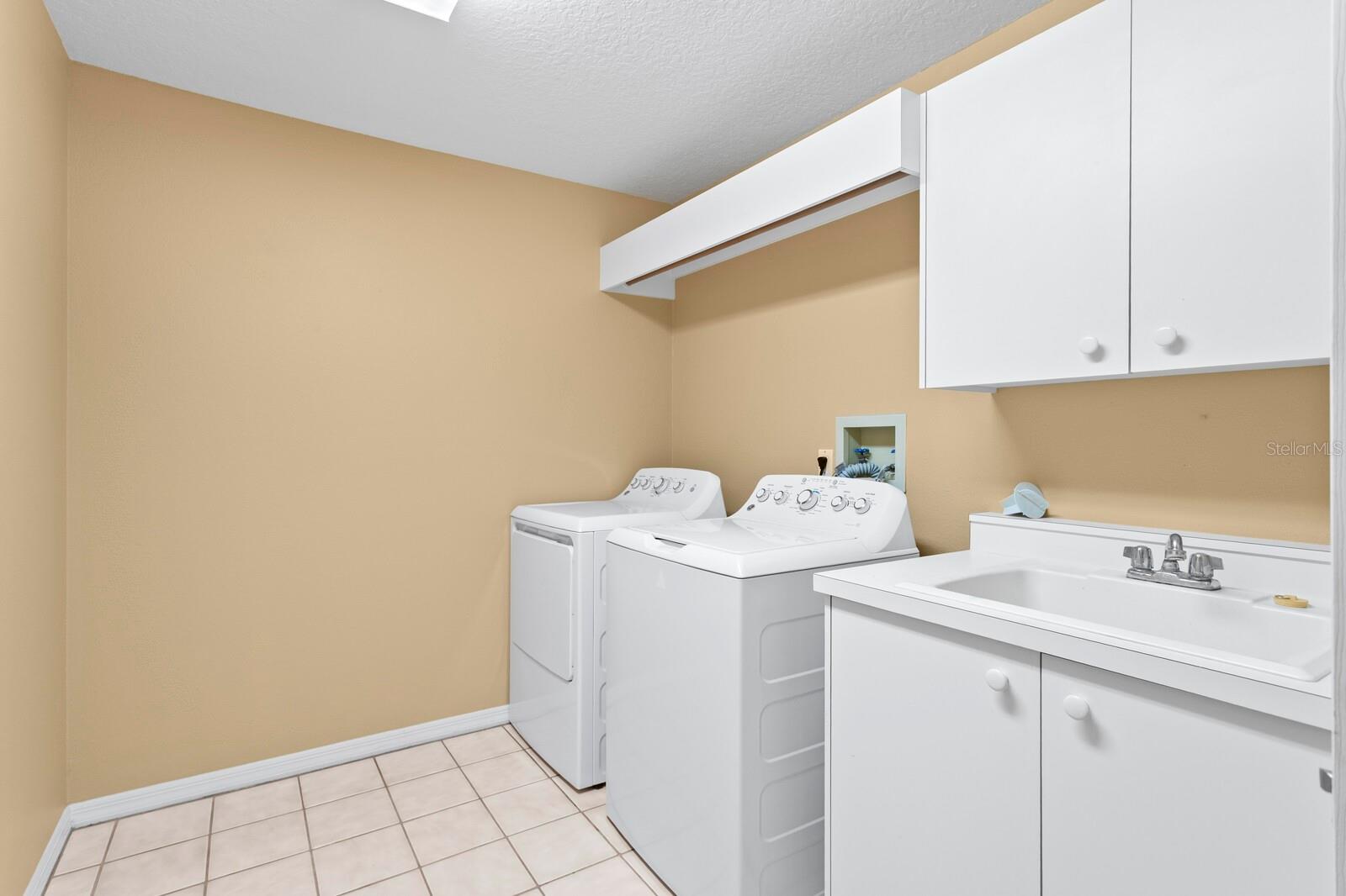 Image 43 of 63 For 4917 Londonderry Drive