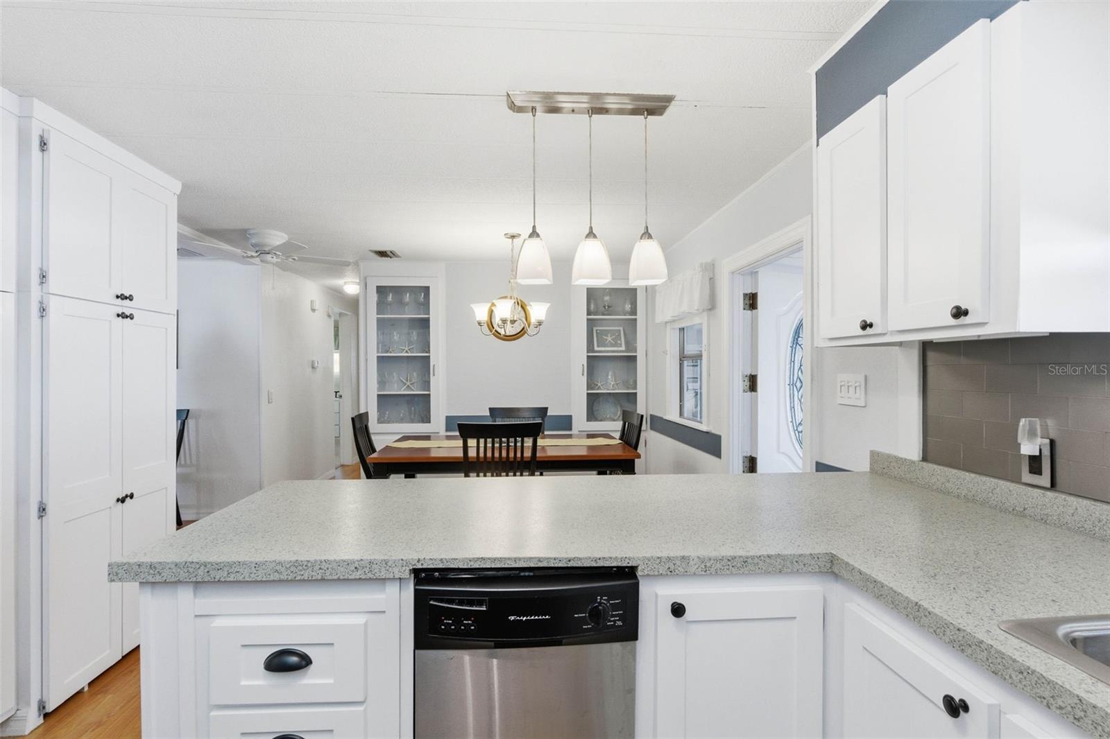 Image 14 of 43 For 226 Royal Palm Circle