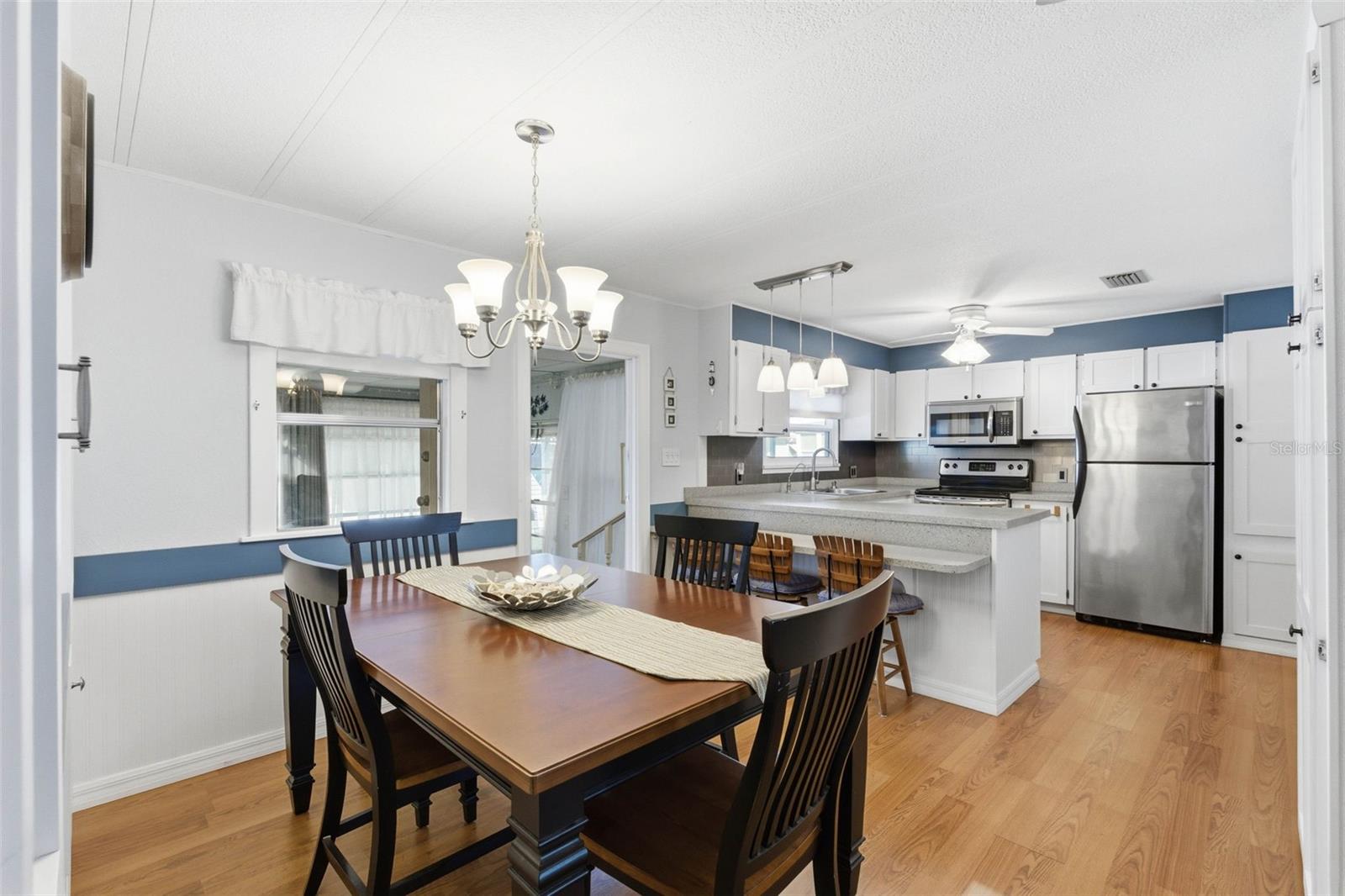 Image 16 of 43 For 226 Royal Palm Circle