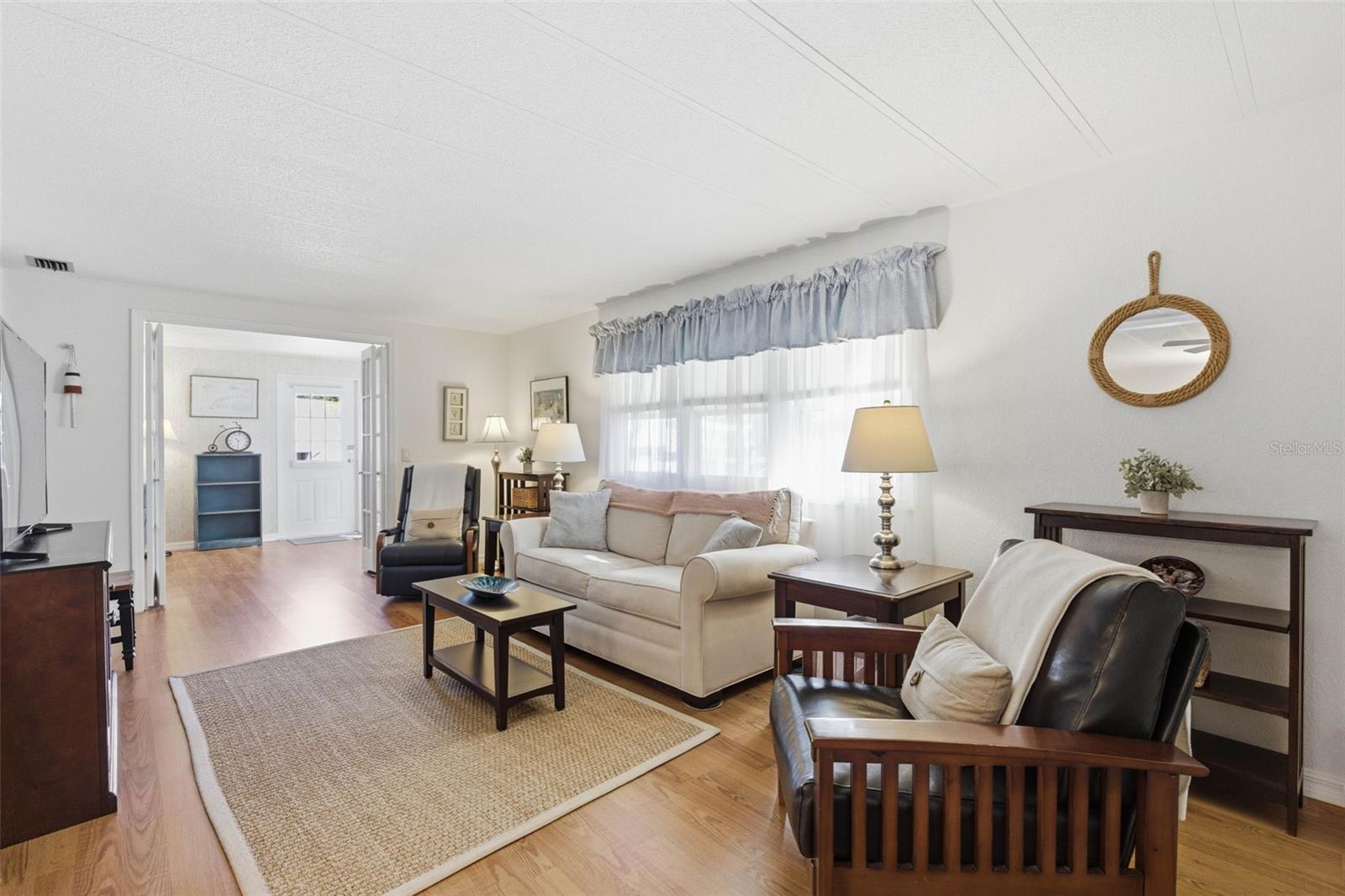 Image 23 of 43 For 226 Royal Palm Circle