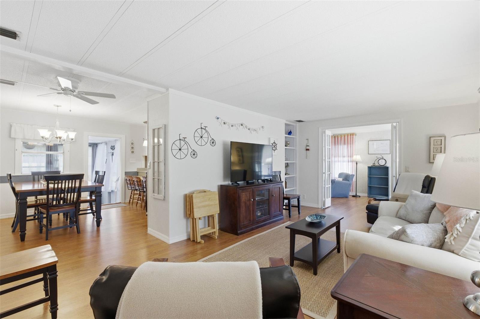 Image 24 of 43 For 226 Royal Palm Circle