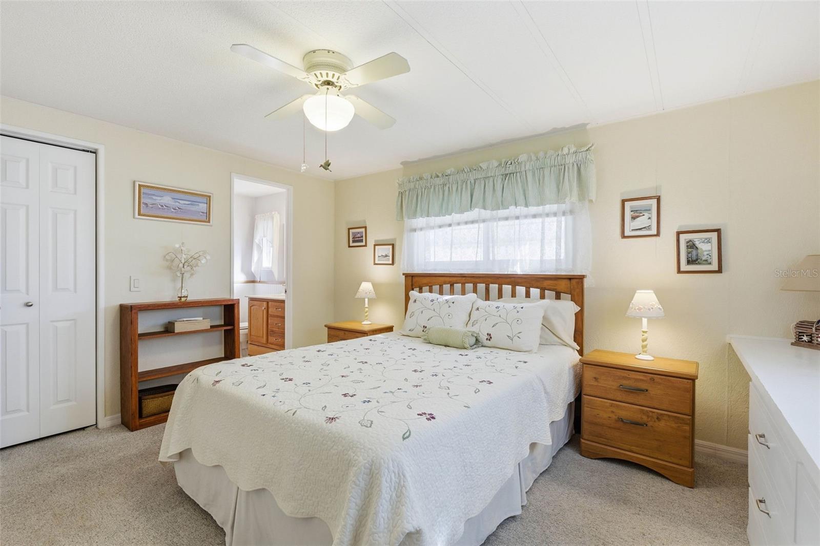 Image 29 of 43 For 226 Royal Palm Circle