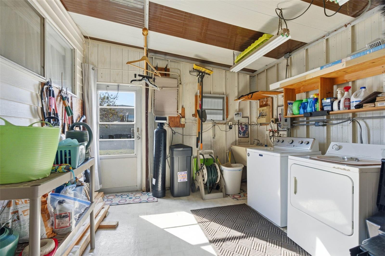 Image 34 of 43 For 226 Royal Palm Circle