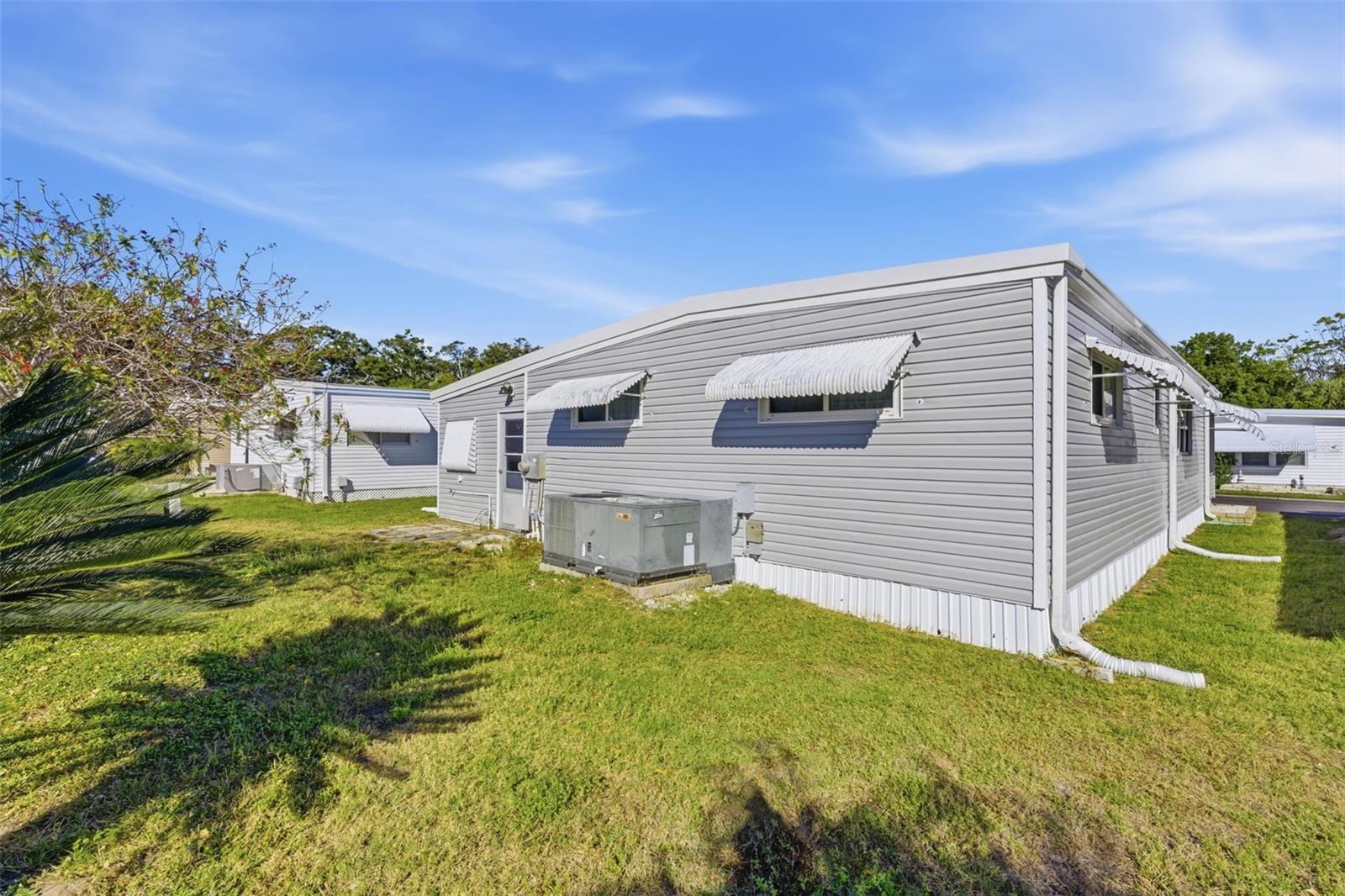 Image 38 of 43 For 226 Royal Palm Circle