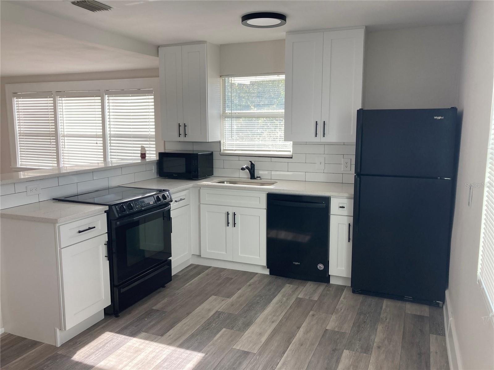 Image 11 of 47 For 5200 3rd Avenue S