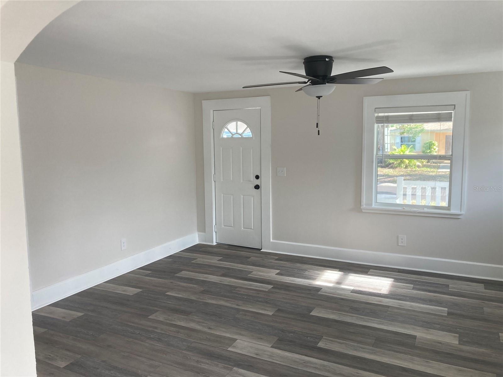 Image 5 of 47 For 5200 3rd Avenue S