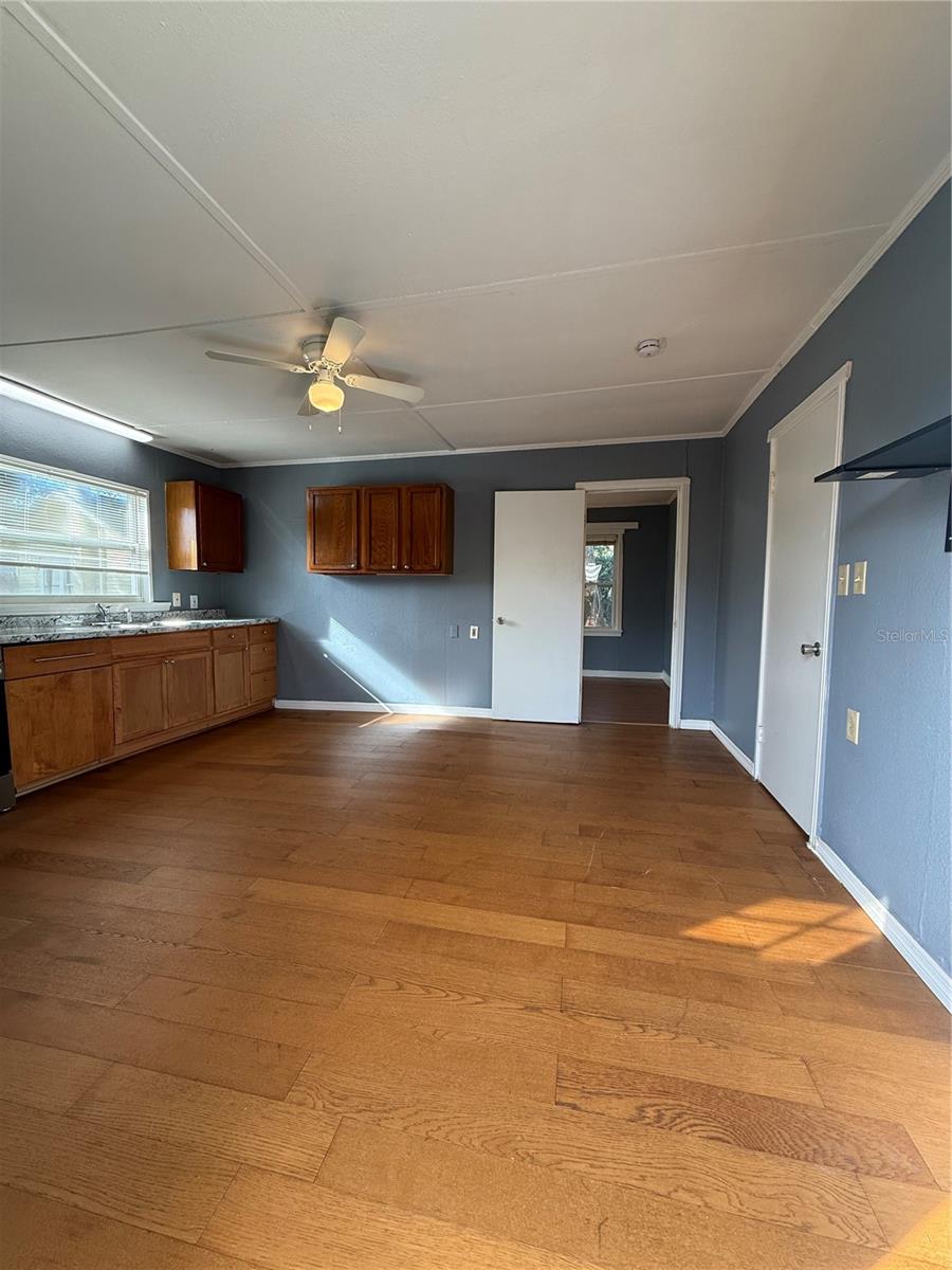 Image 3 of 13 For 6212 Missouri Avenue