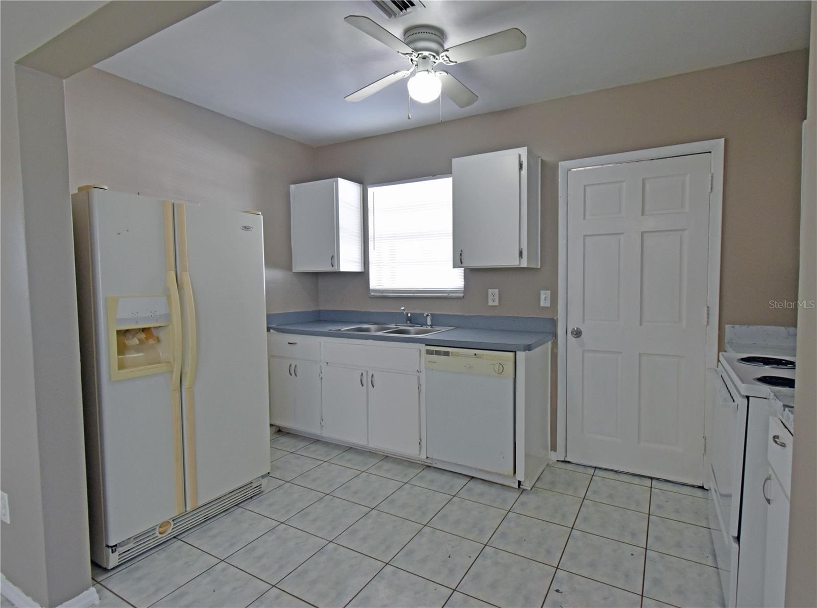 Image 7 of 17 For 421 Briarwood Lane