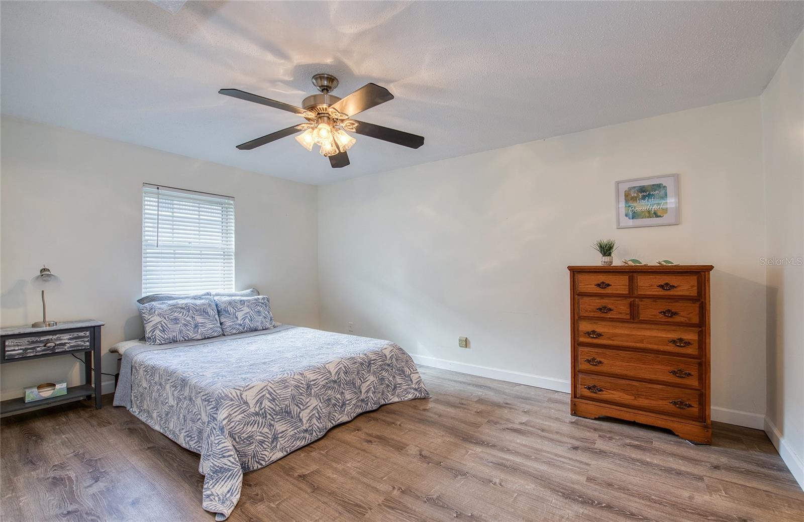 Image 7 of 13 For 2206 Cordova Green