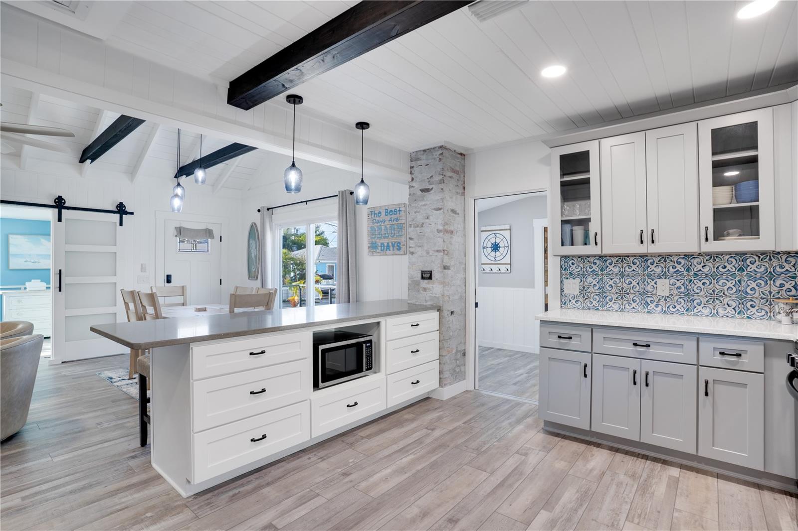 Image 10 of 52 For 126 90th Avenue