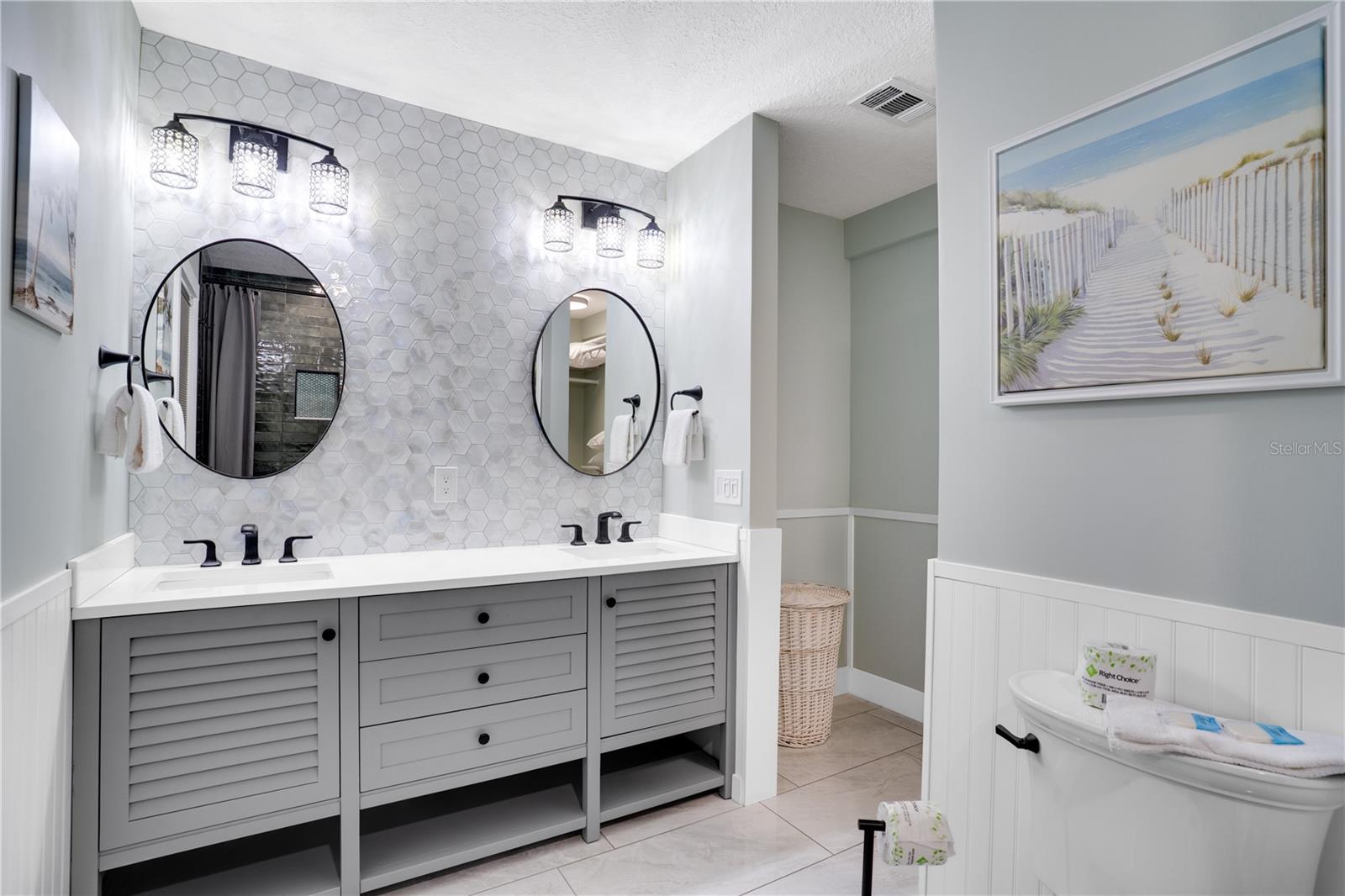 Image 16 of 52 For 126 90th Avenue