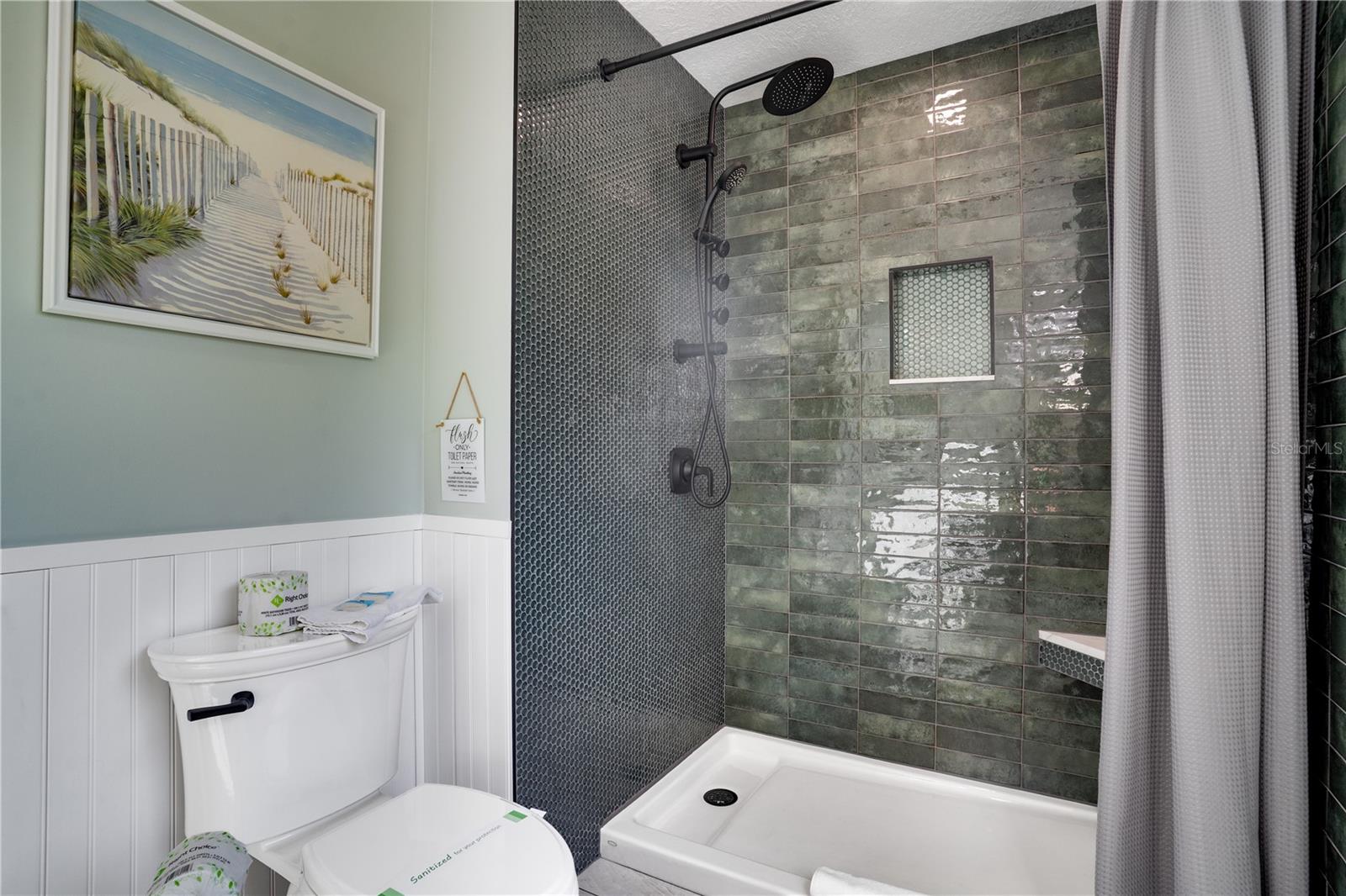 Image 17 of 52 For 126 90th Avenue