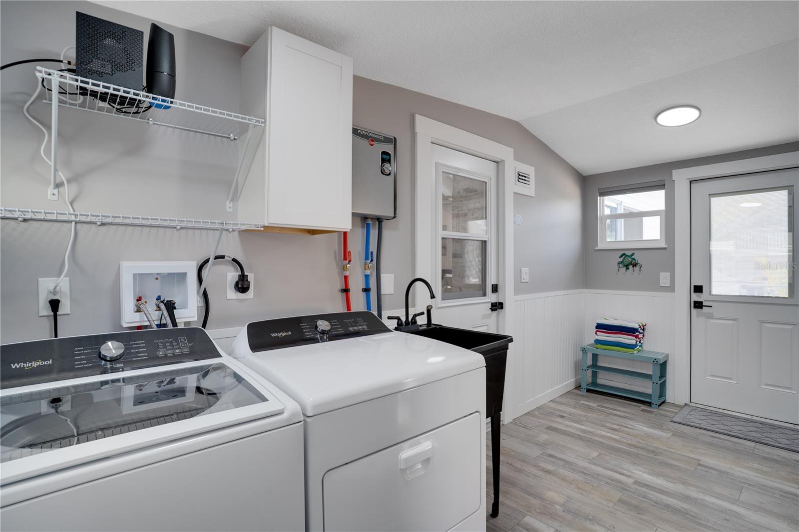 Image 27 of 52 For 126 90th Avenue