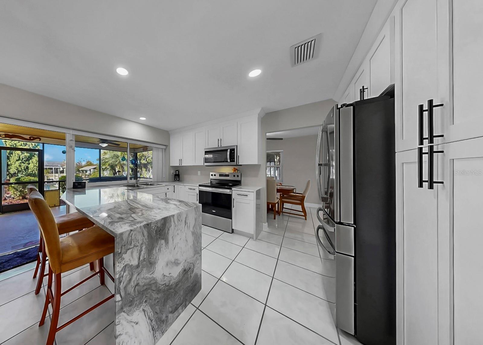 Image 21 of 77 For 6508 Solitaire Palm Way