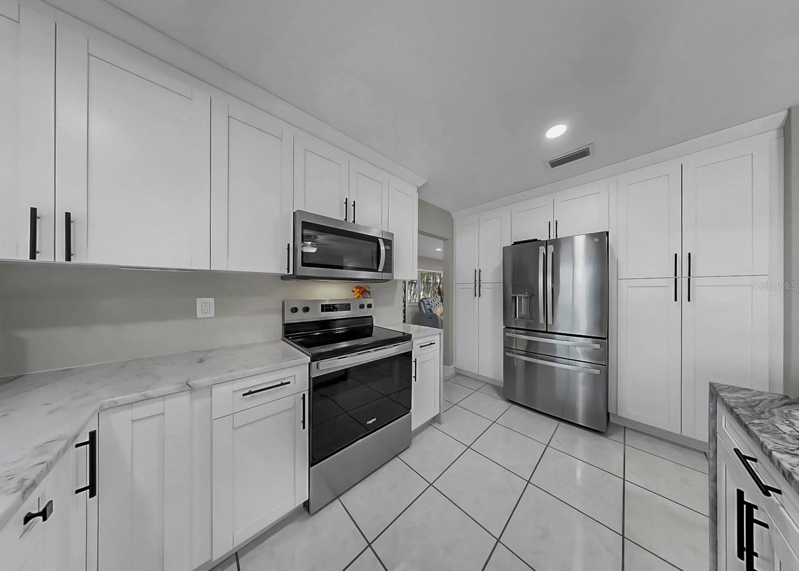 Image 26 of 77 For 6508 Solitaire Palm Way