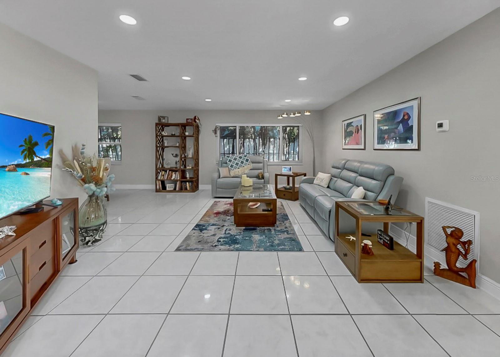 Image 40 of 77 For 6508 Solitaire Palm Way