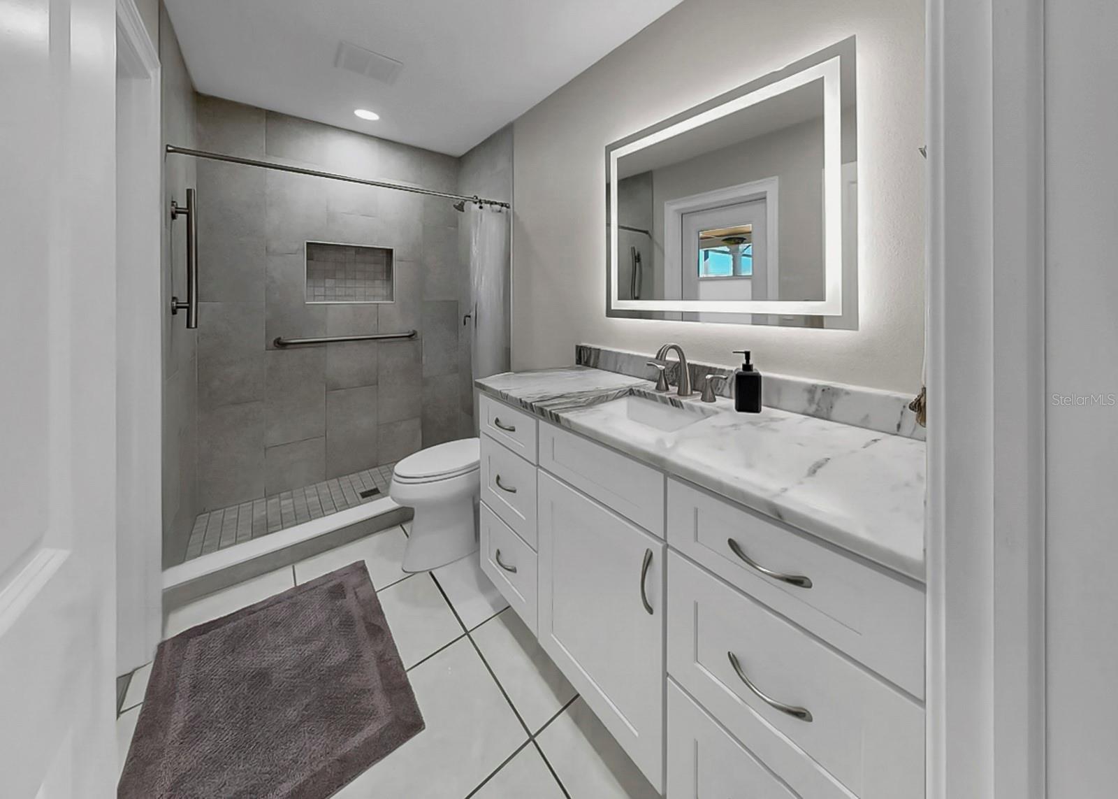 Image 44 of 77 For 6508 Solitaire Palm Way