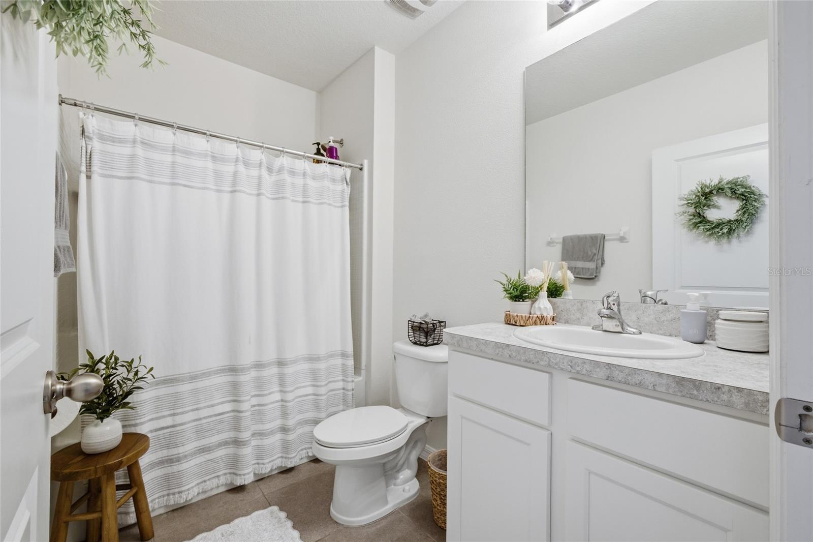 Image 19 of 31 For 6878 Wagon Trail Street