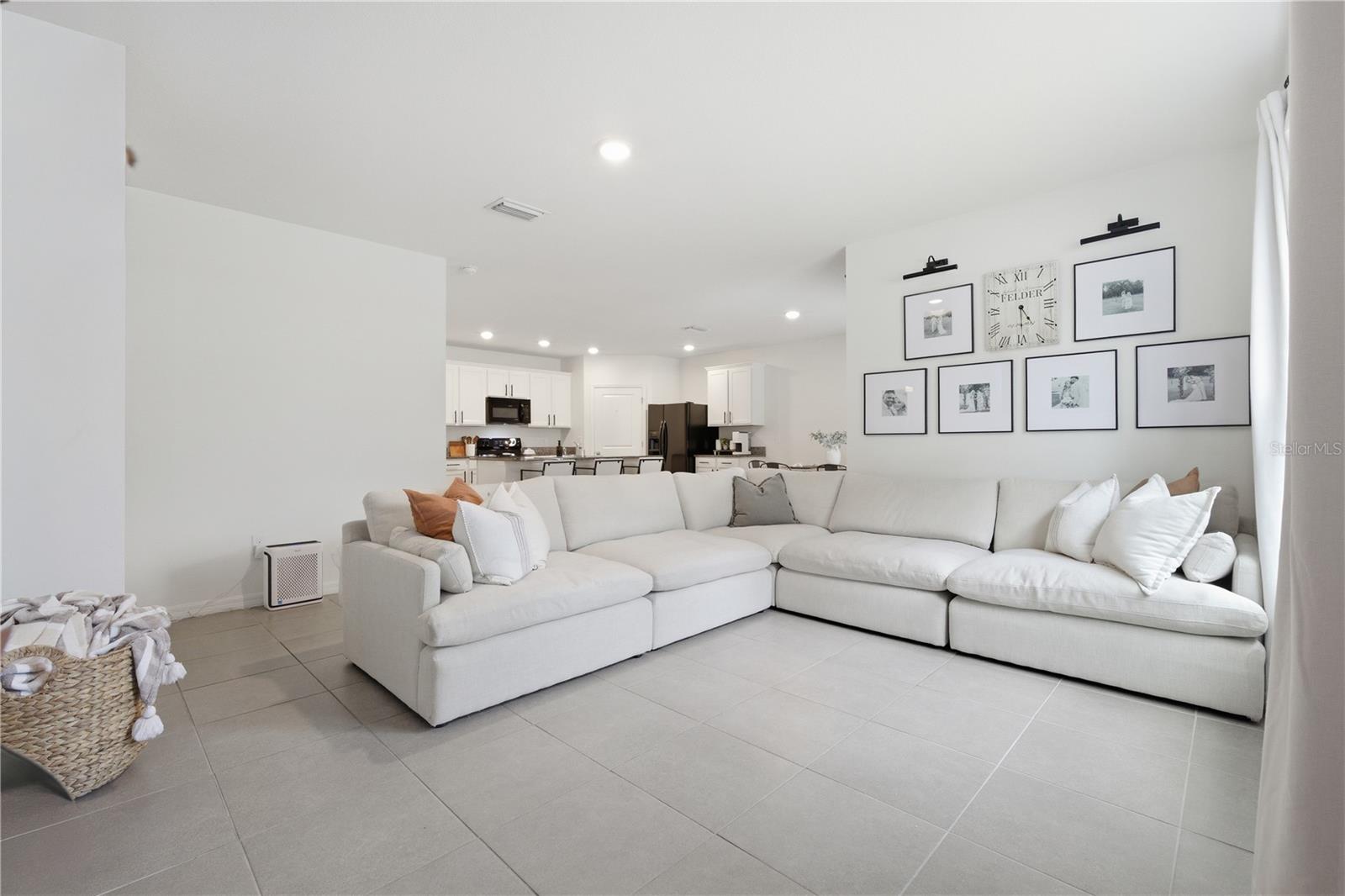 Image 2 of 31 For 6878 Wagon Trail Street