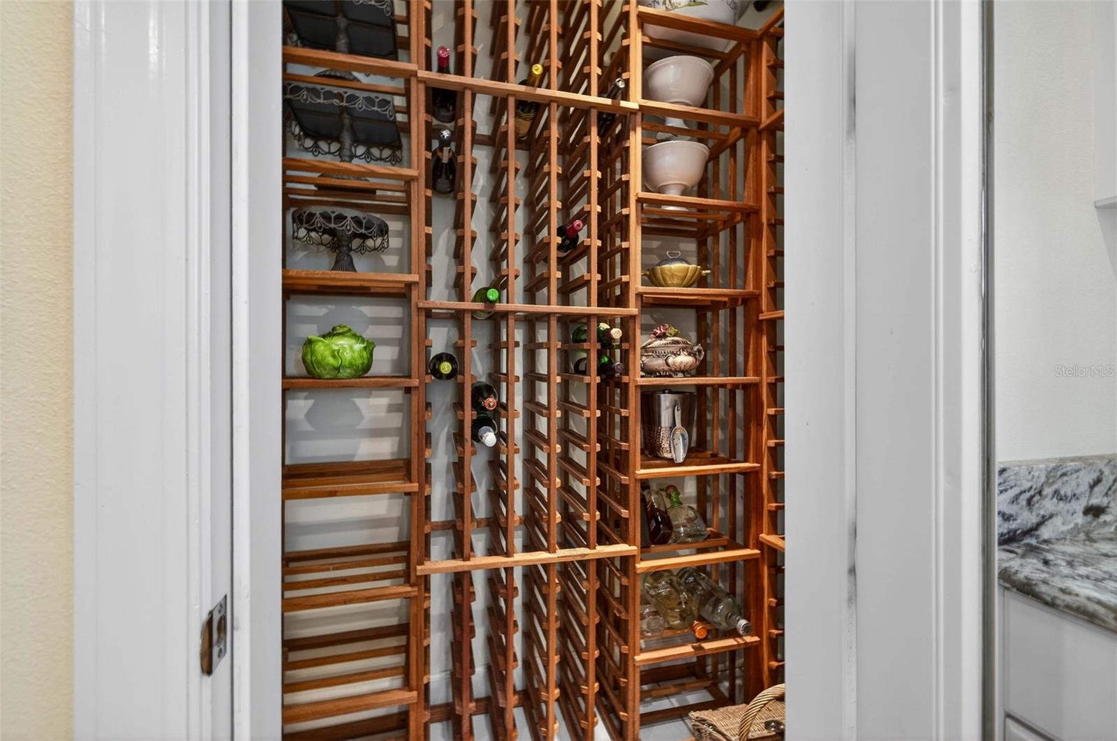 Listing photo id 8 for 7917 Bayou Club Boulevard