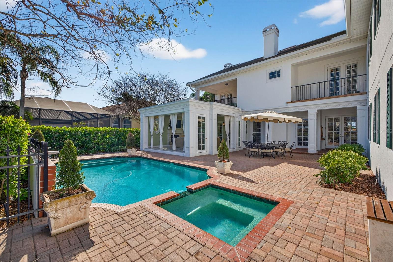 Listing photo id 1 for 7917 Bayou Club Boulevard