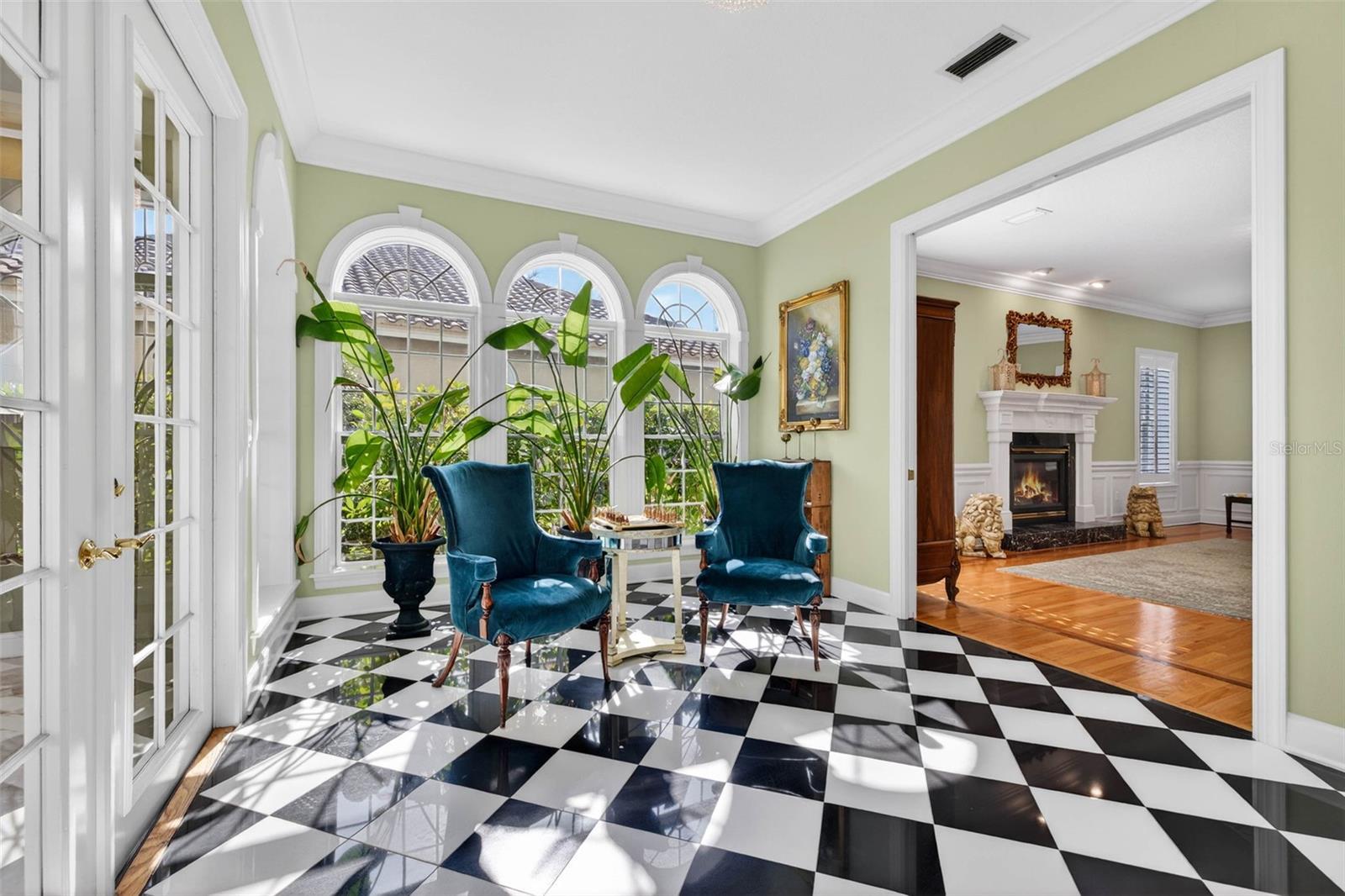 Listing photo id 3 for 7917 Bayou Club Boulevard