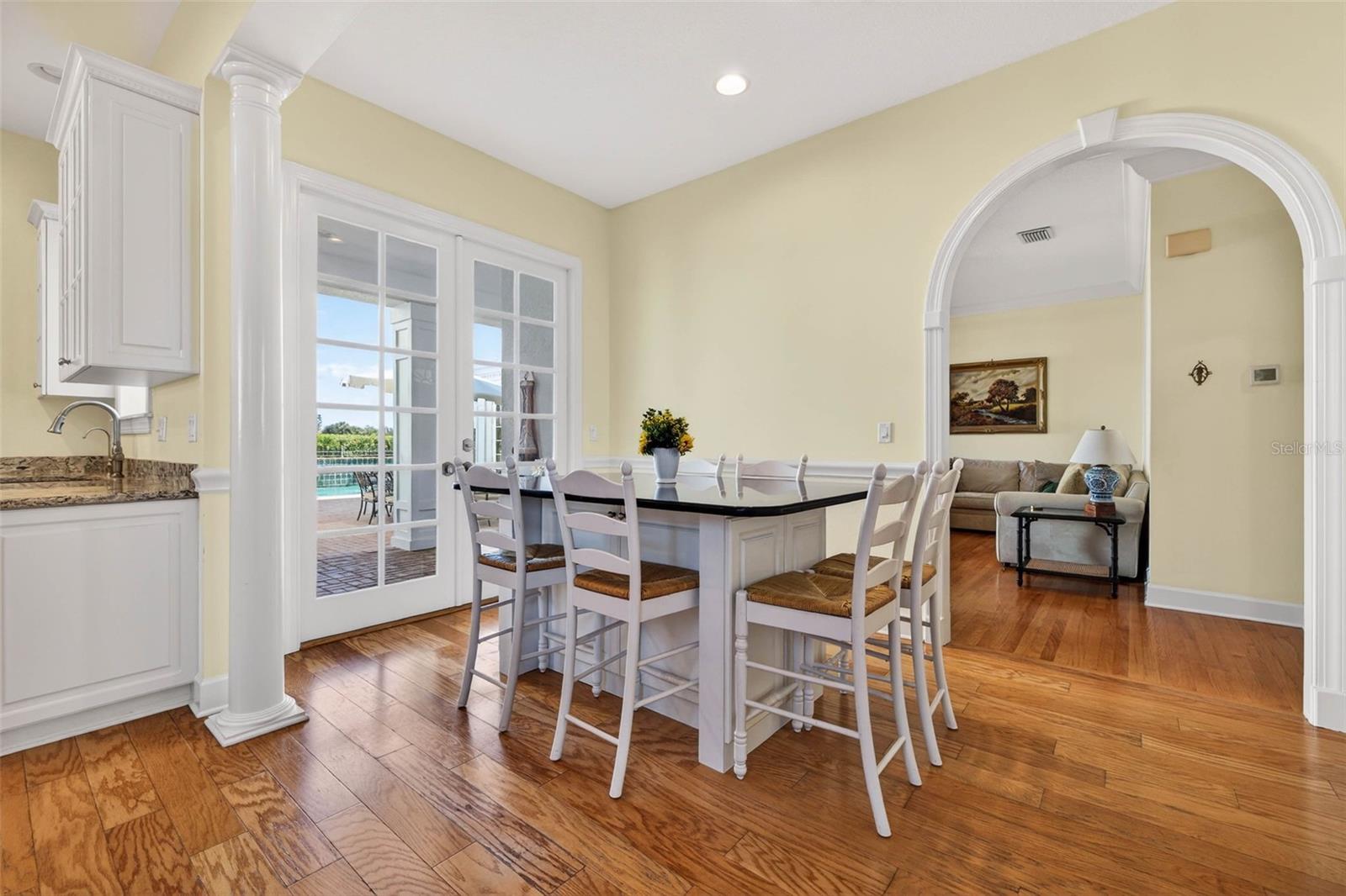 Listing photo id 7 for 7917 Bayou Club Boulevard