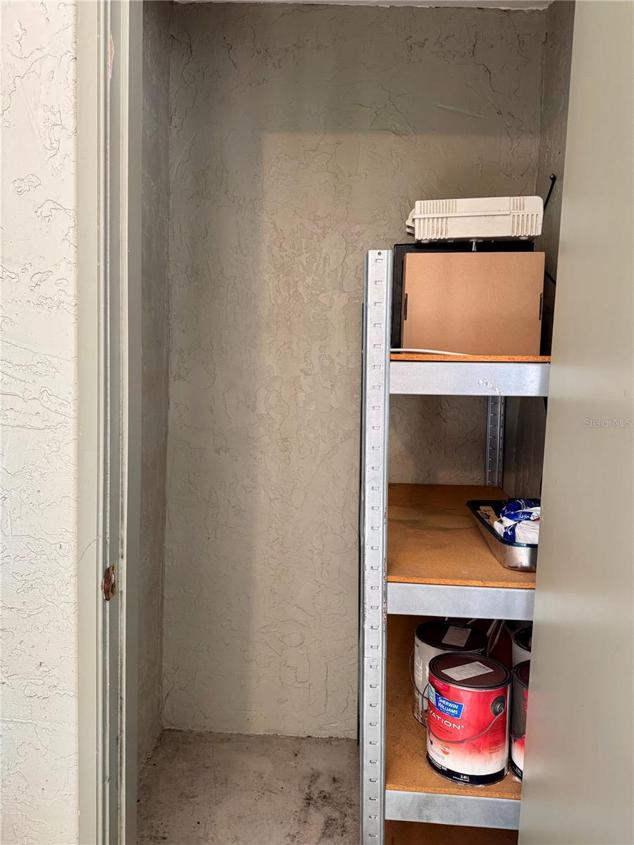 Image 16 of 21 For 4506 Oak Drive  S42