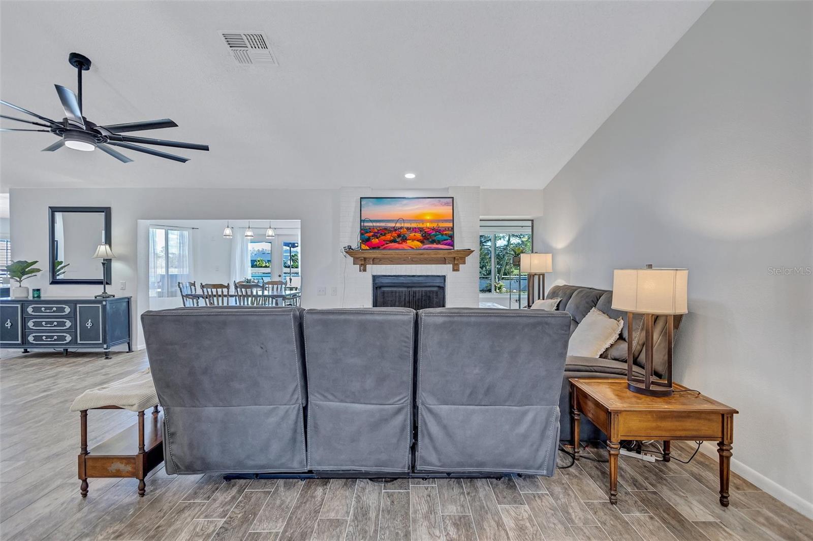 Image 26 of 54 For 3808 Watson Drive