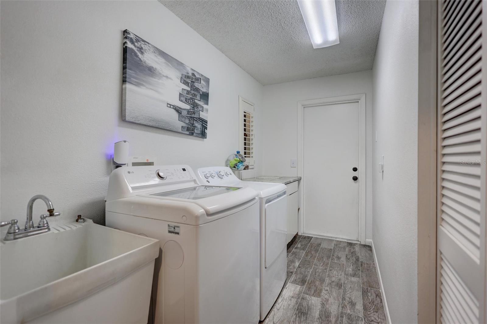 Image 41 of 54 For 3808 Watson Drive