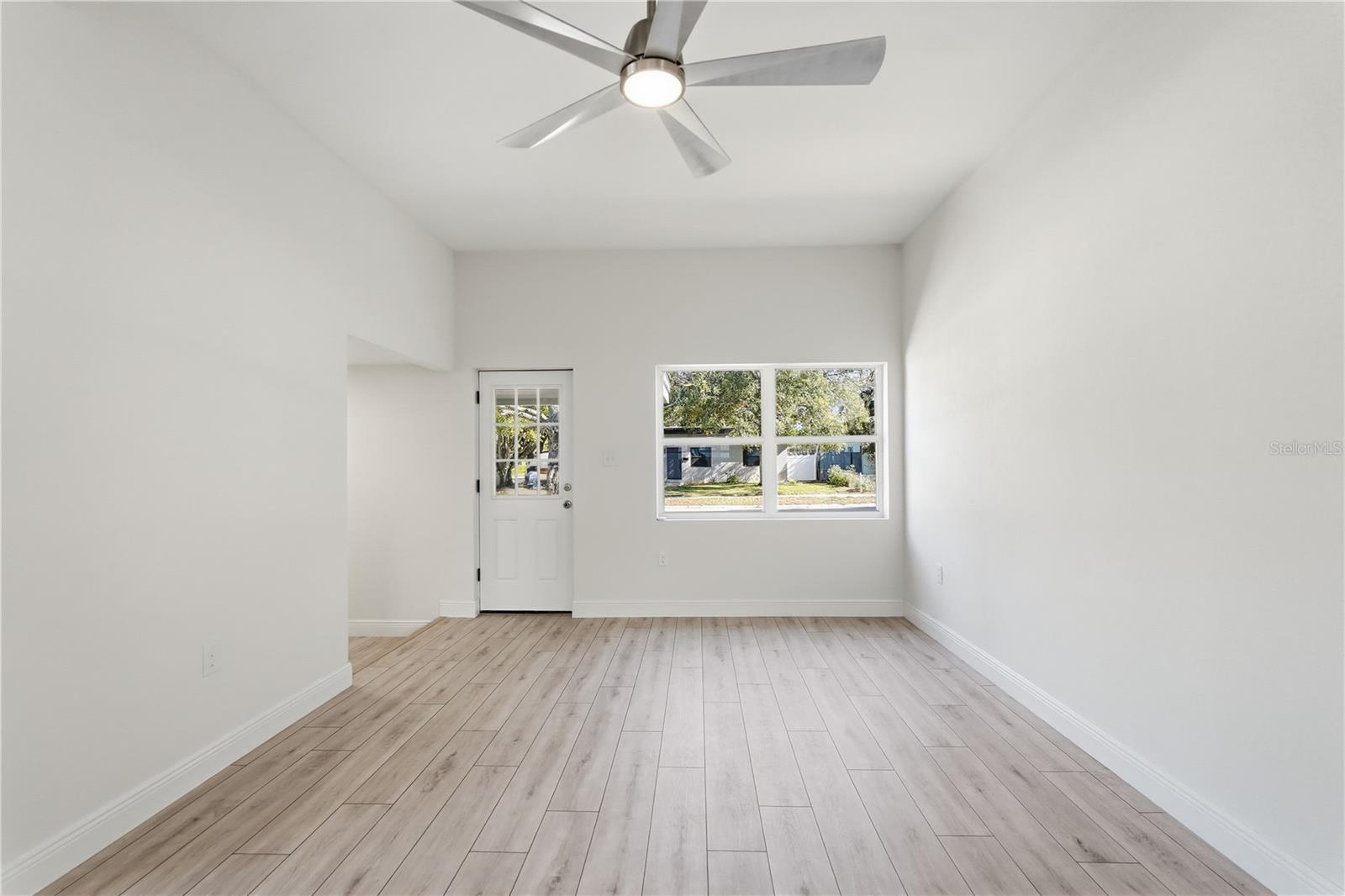 Image 12 of 52 For 3546 Tarlton Street N