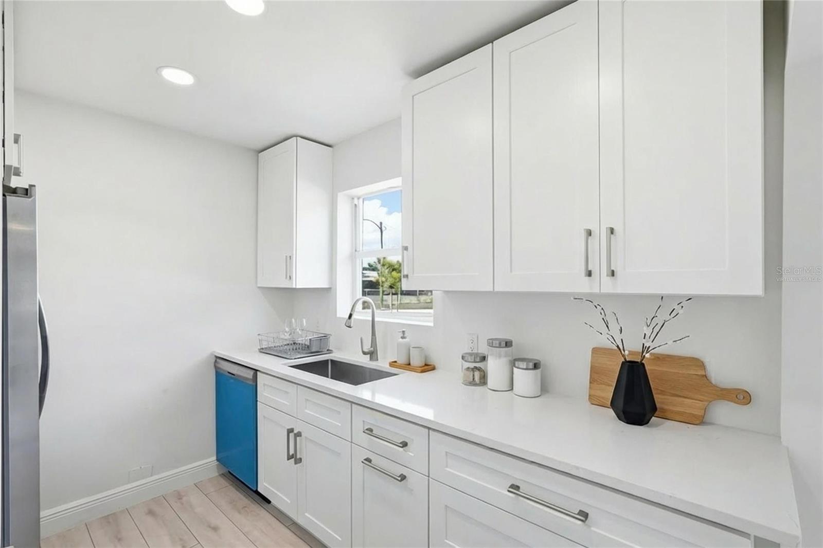 Image 18 of 52 For 3546 Tarlton Street N