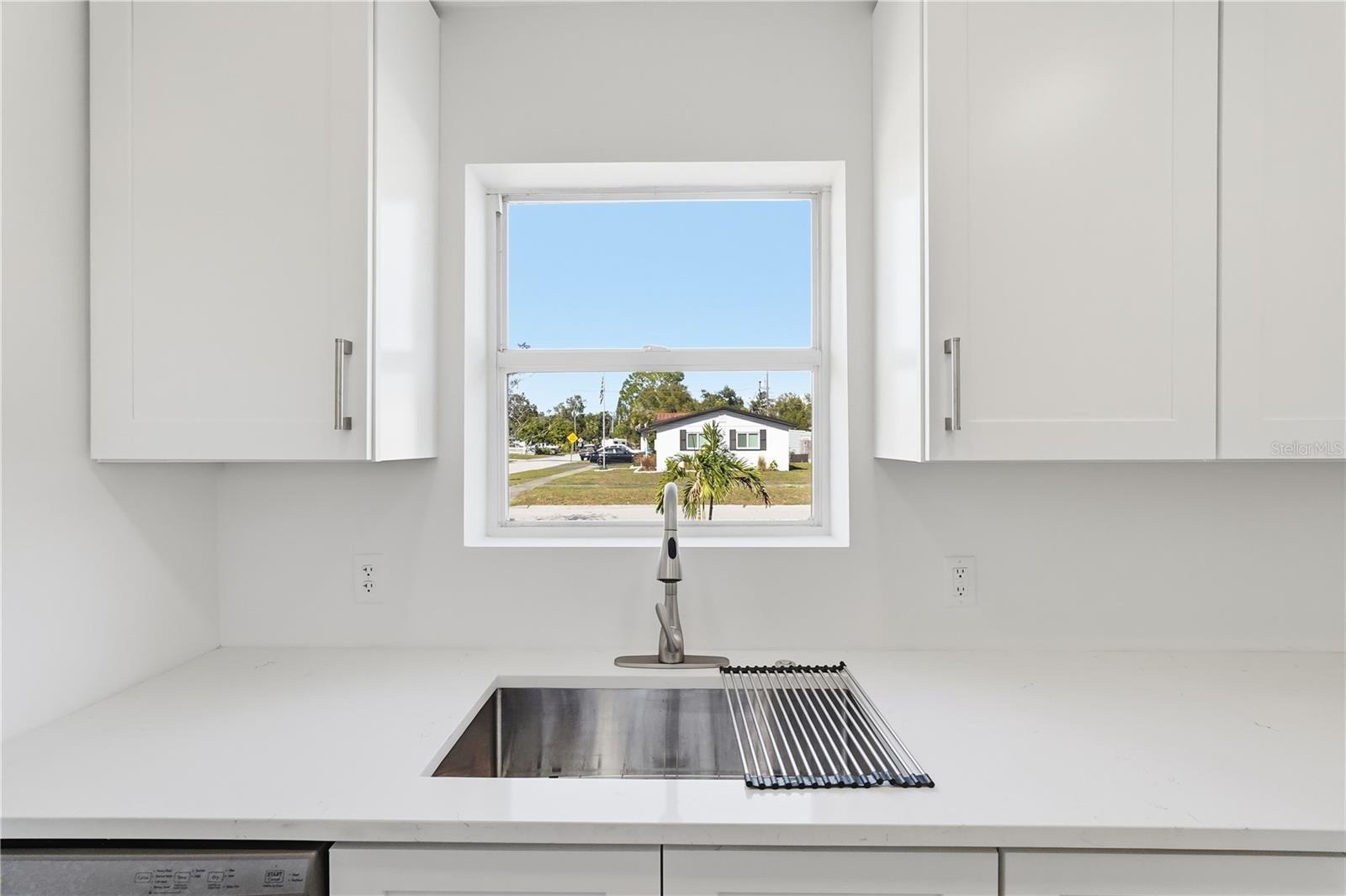 Image 20 of 52 For 3546 Tarlton Street N