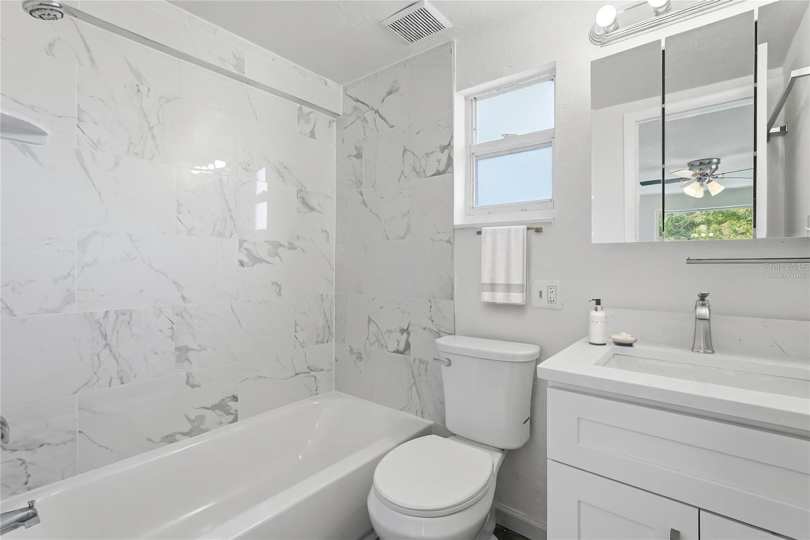 Image 24 of 52 For 3546 Tarlton Street N