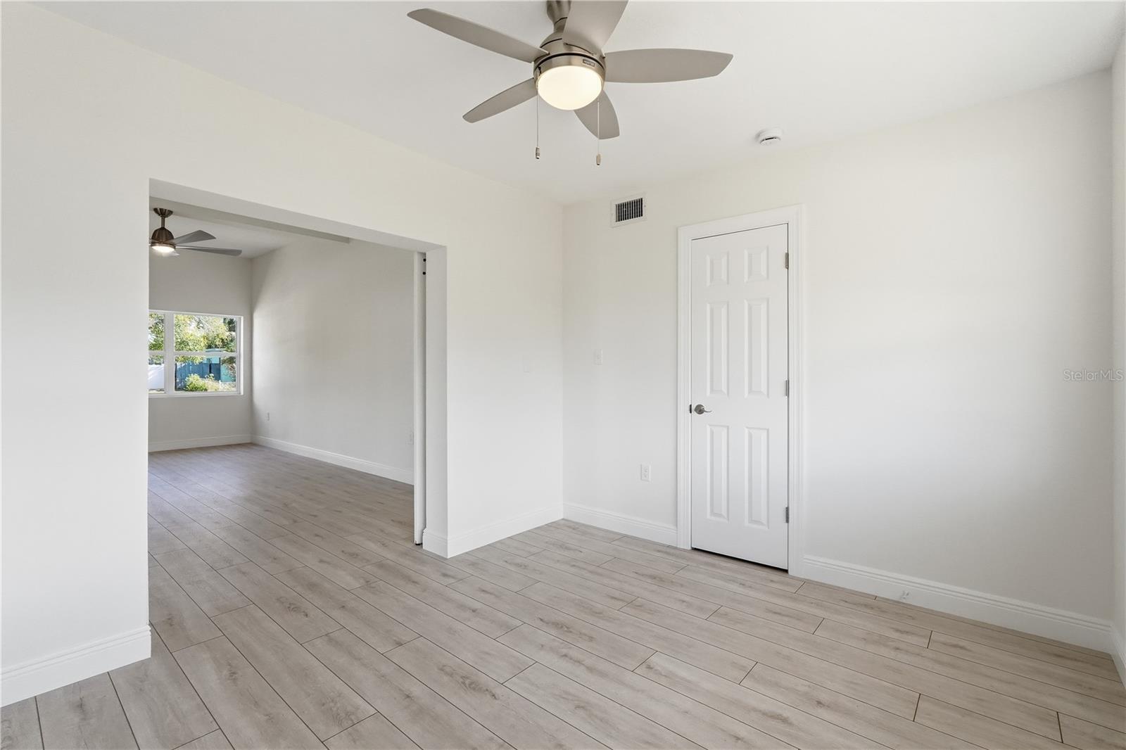 Image 28 of 52 For 3546 Tarlton Street N