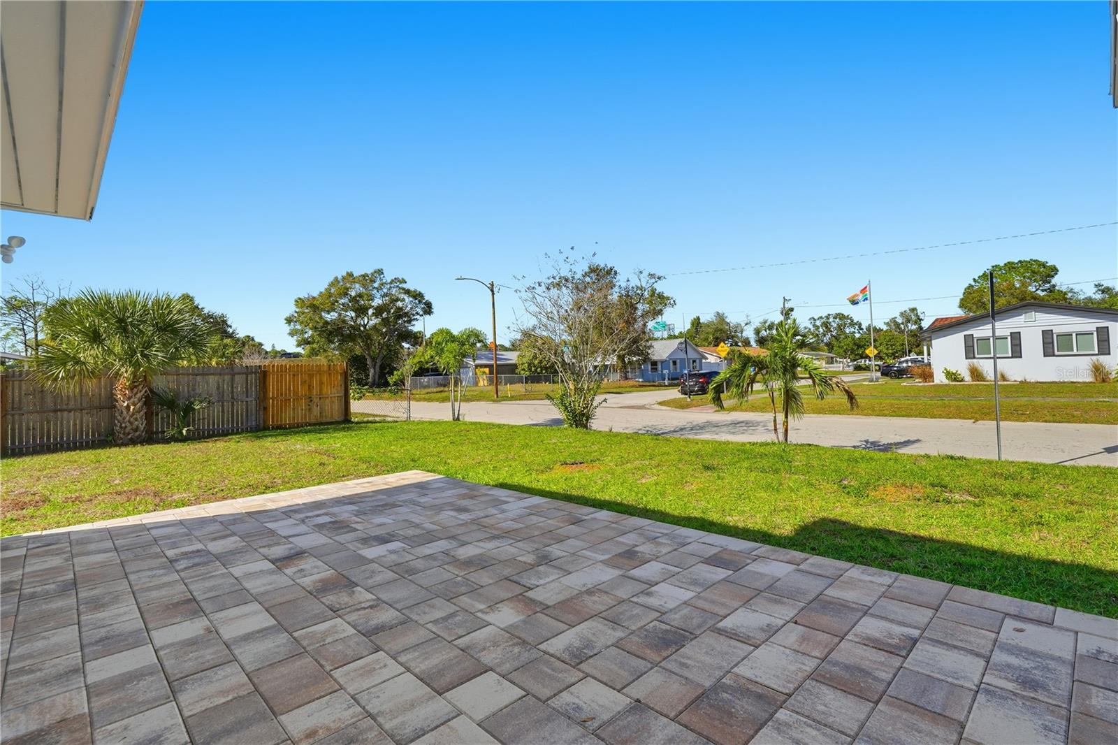 Image 39 of 52 For 3546 Tarlton Street N