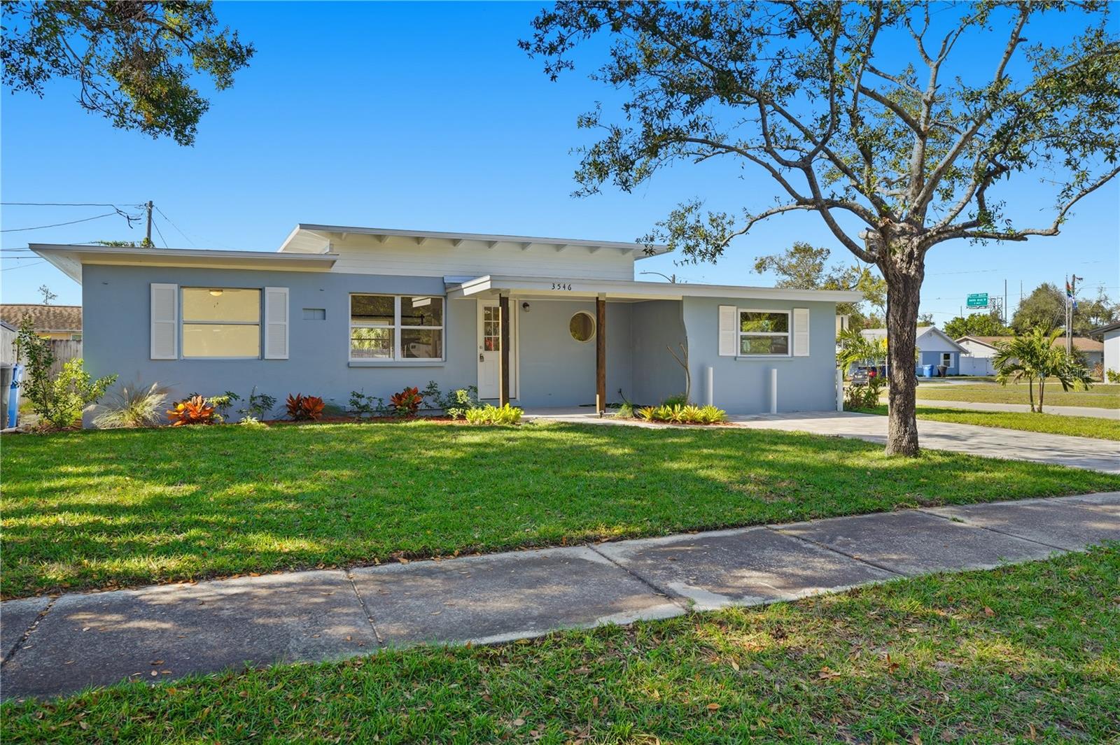 Image 5 of 52 For 3546 Tarlton Street N