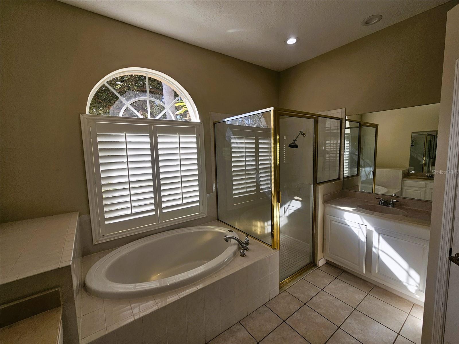 Image 11 of 33 For 10441 Greendale Drive