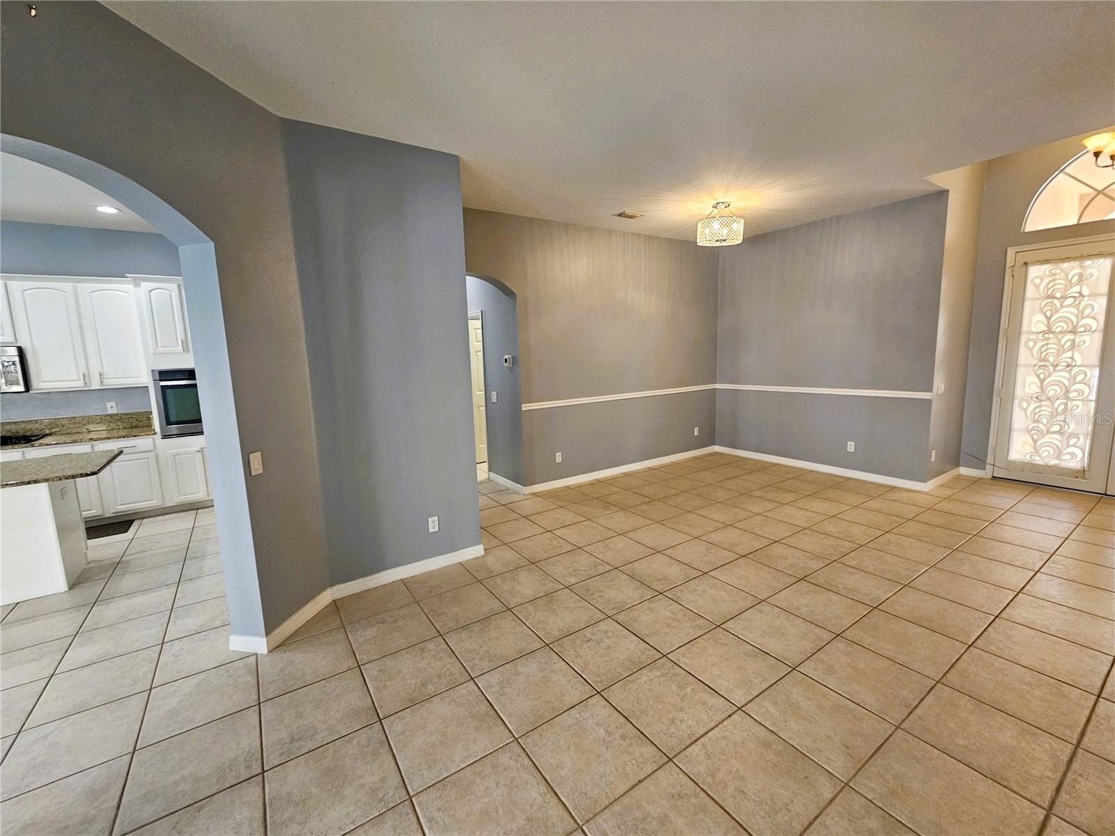 Image 12 of 33 For 10441 Greendale Drive