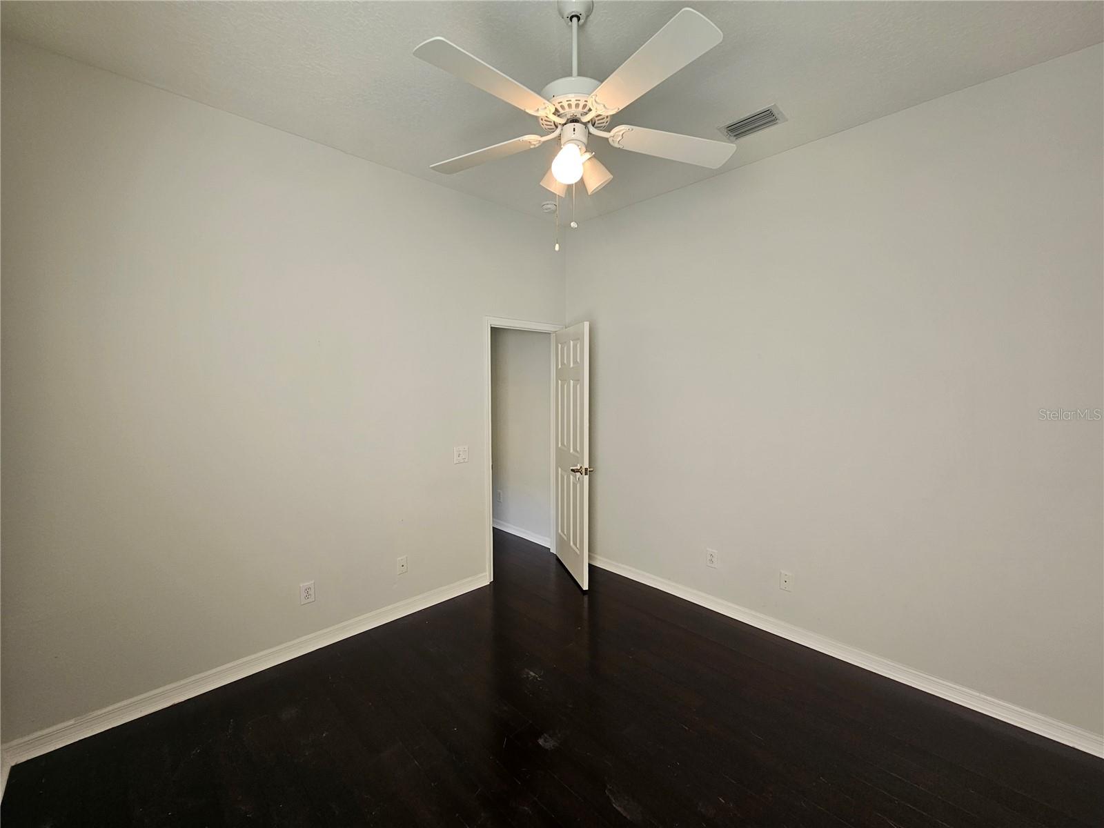 Image 17 of 33 For 10441 Greendale Drive